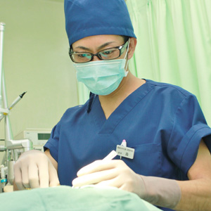 本院&emsp;副院長&emsp;森秀人&emsp;Hideto Mori